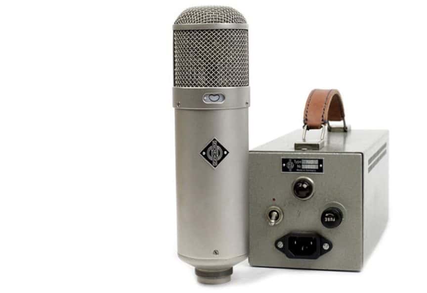 Do Microphones Need Power To Function Properly?