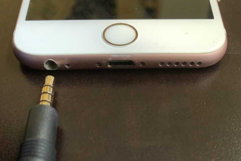 How Do Headphone Jacks And Plugs Work? (+ Wiring Diagrams)